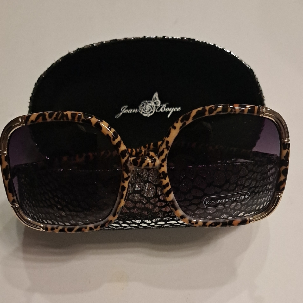 New Joan Boyce Retro Leopard Print Sunglasses with Gradient Dark Lenses